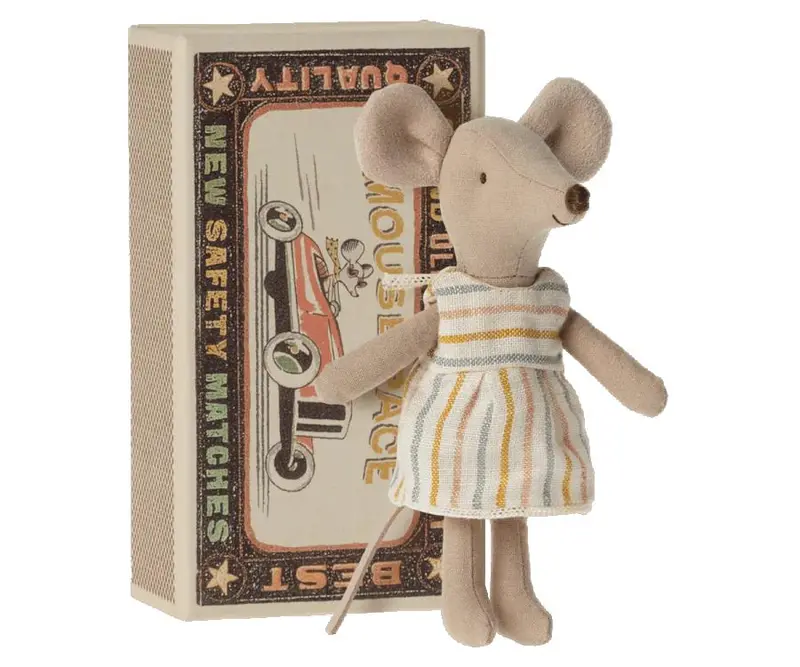 Big Sister Mouse Mini Figure In Matchbox 1