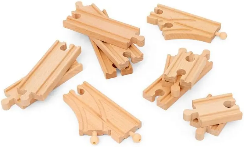 Brio Railway Starter Track Pack – Entry-Level Wooden Train Set 1