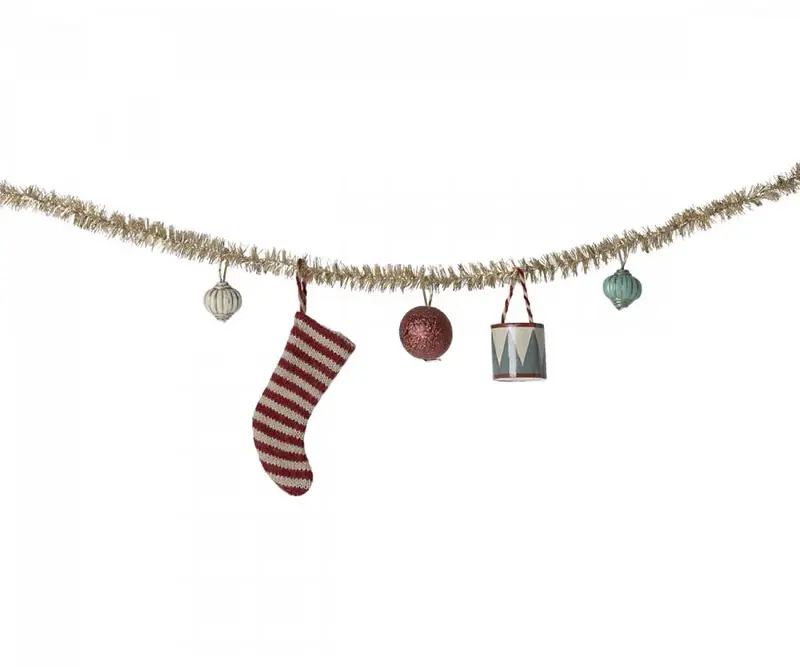 Gold-Finished Christmas Garland 1
