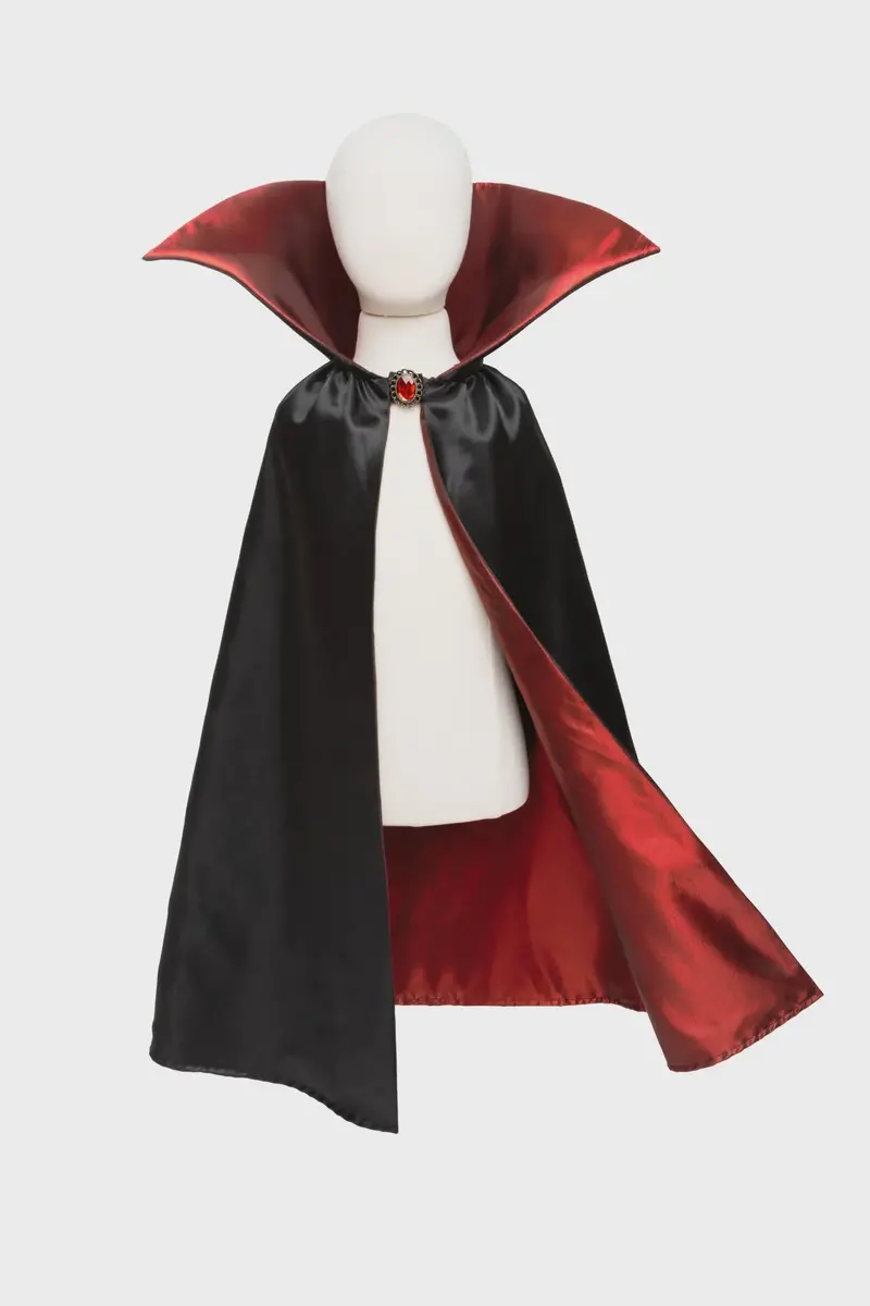 Vampire Cape – Stylish Gothic Accessory, Size 5–6 1