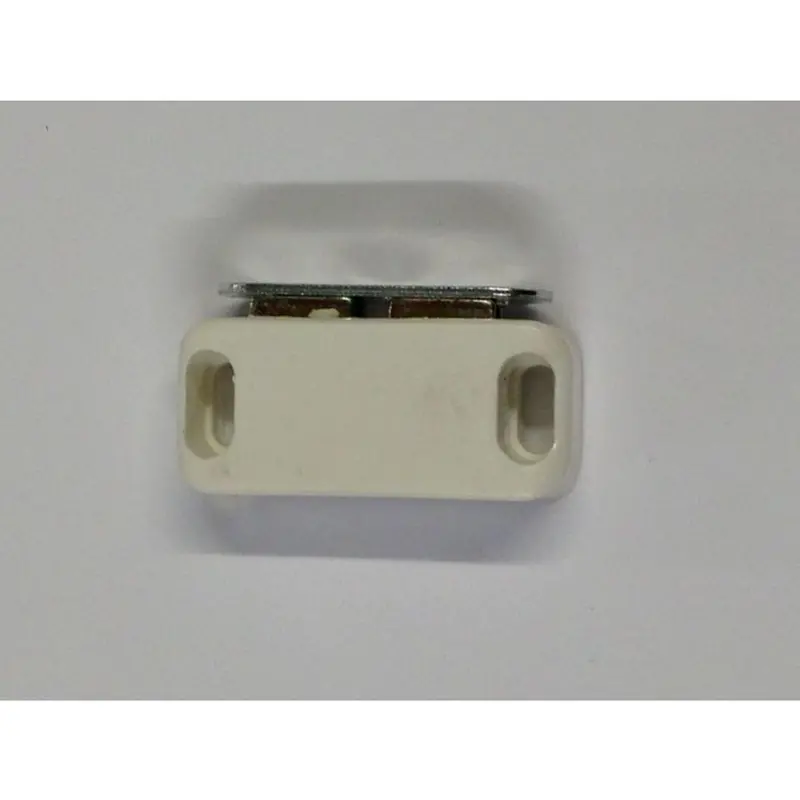 W4 Magnetic Cabinet Catch Set 1